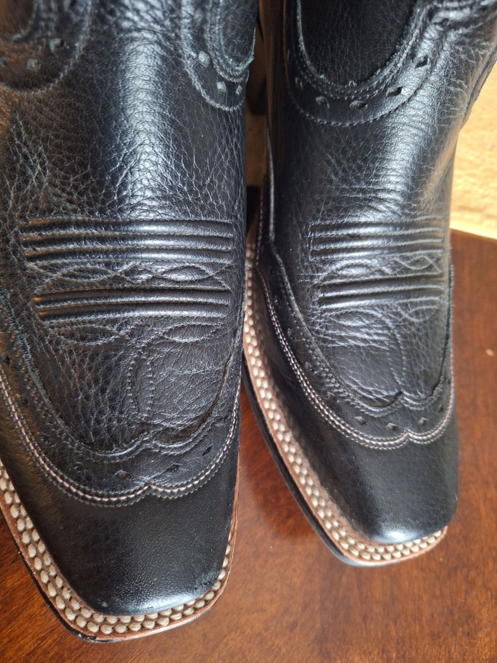 🪻 Ariat Women’s Black Leather Cowboy Boots Purple Embroidered Rose 8.5 - Picture 4 of 14